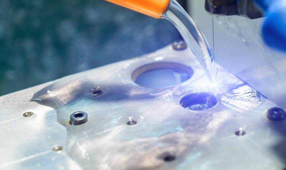 Dlaczego warto wybrać cięcie wodą dla stali nierdzewnej?