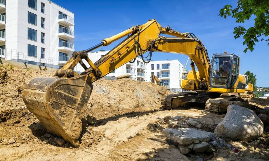 Wynajem maszyn budowlanych a innowacje – jakie nowości warto znać?