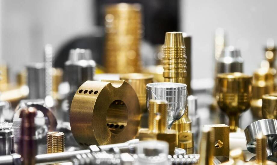 Rola śrub drobnozwojnych w montażu instalacji przemysłowych