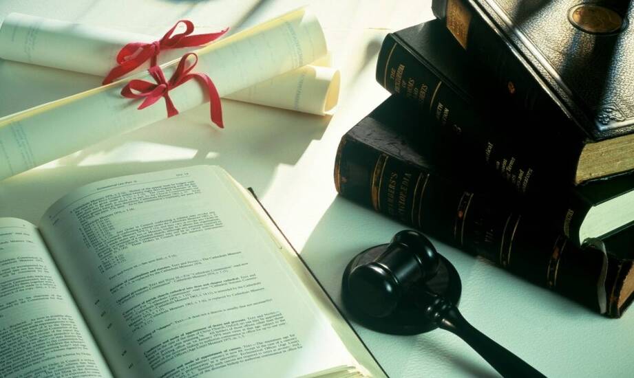 Jak adwokat może pomóc w uzyskaniu renty wyrównawczej po wypadku?