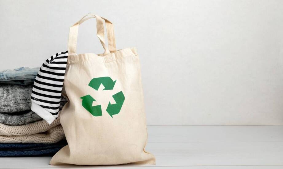 Sitodruk w produkcji toreb reklamowych – trwałość i estetyka