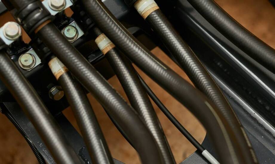 Jakie są kluczowe funkcje chłodnicy oleju z wentylatorem w systemach hydraulicznych?