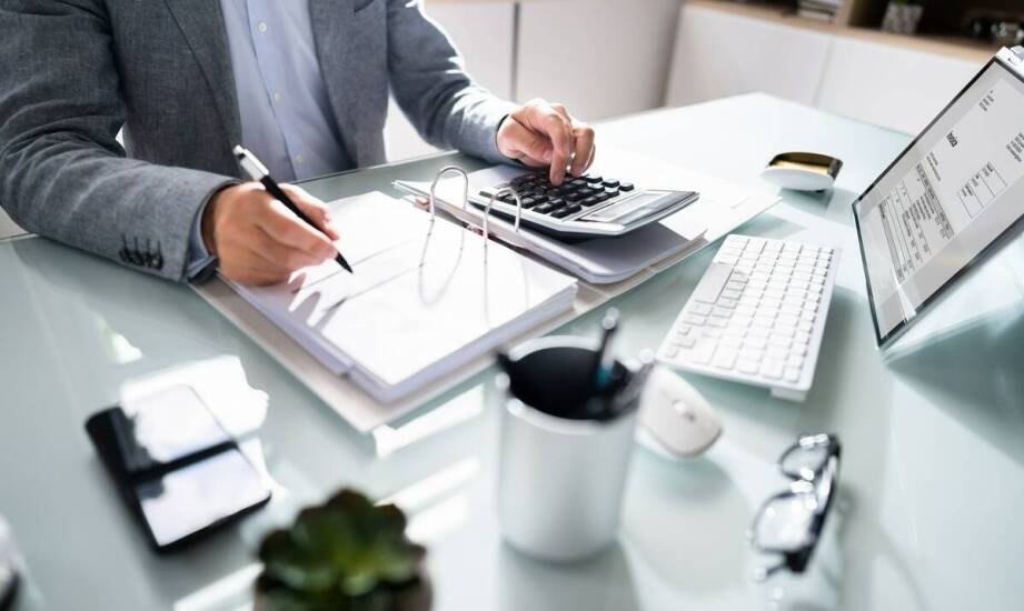 Jakie usługi oferuje biuro rachunkowe w zakresie analizy finansowej dla małych firm?