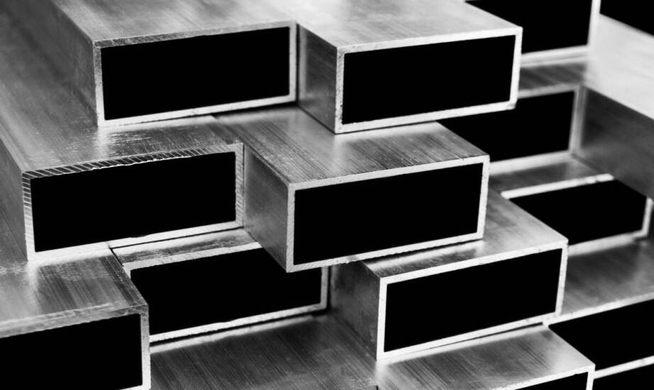 Wpływ technologii produkcji na dostępność i jakość płaskowników aluminiowych