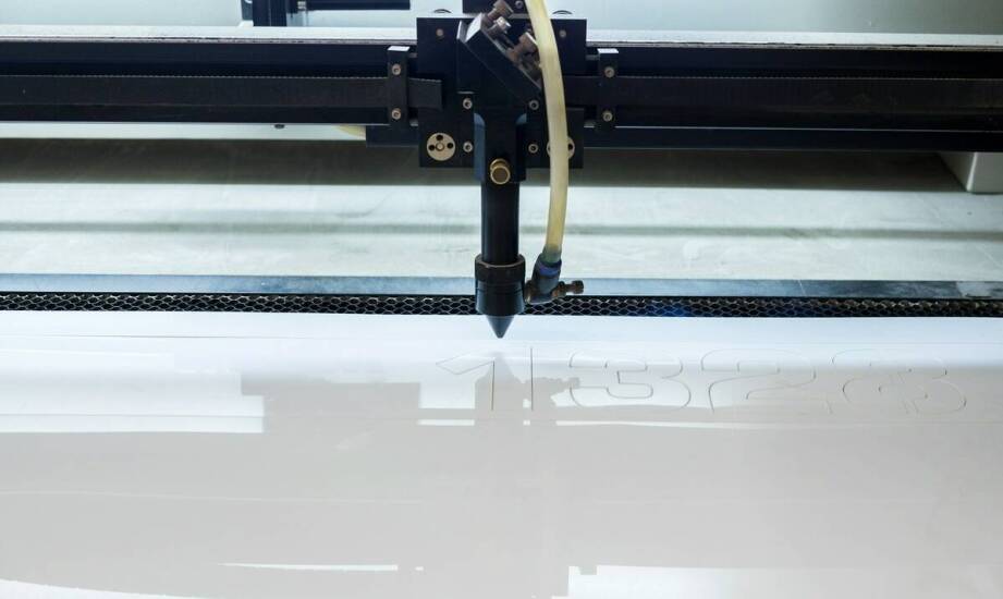 Innowacyjne podejścia do grawerowania w drewnie – inspiracje dla firm