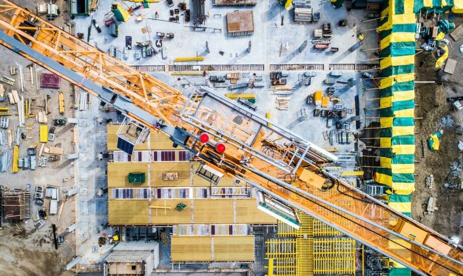 Jak wybrać odpowiedni typ dźwigu do swojego projektu?