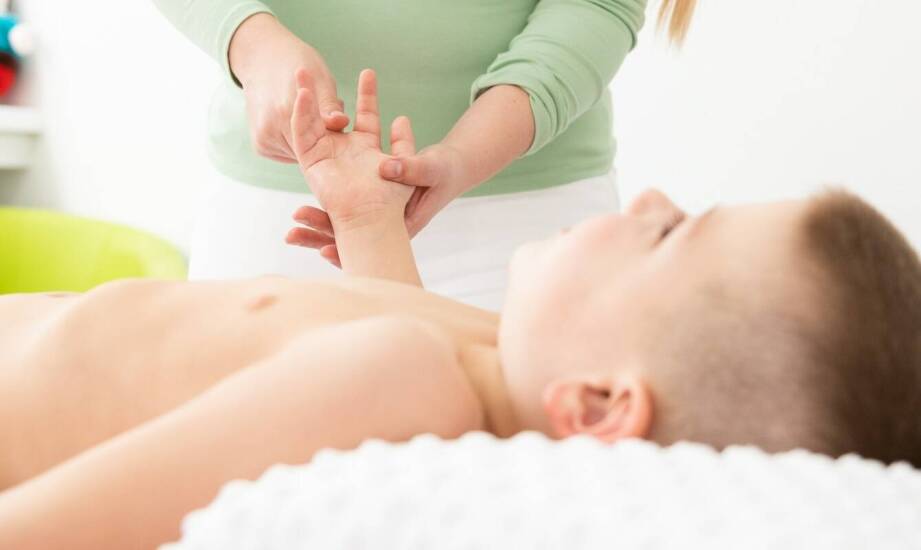 Fizjoterapia dla dzieci z problemami układu pokarmowego – jak poprawia komfort życia?