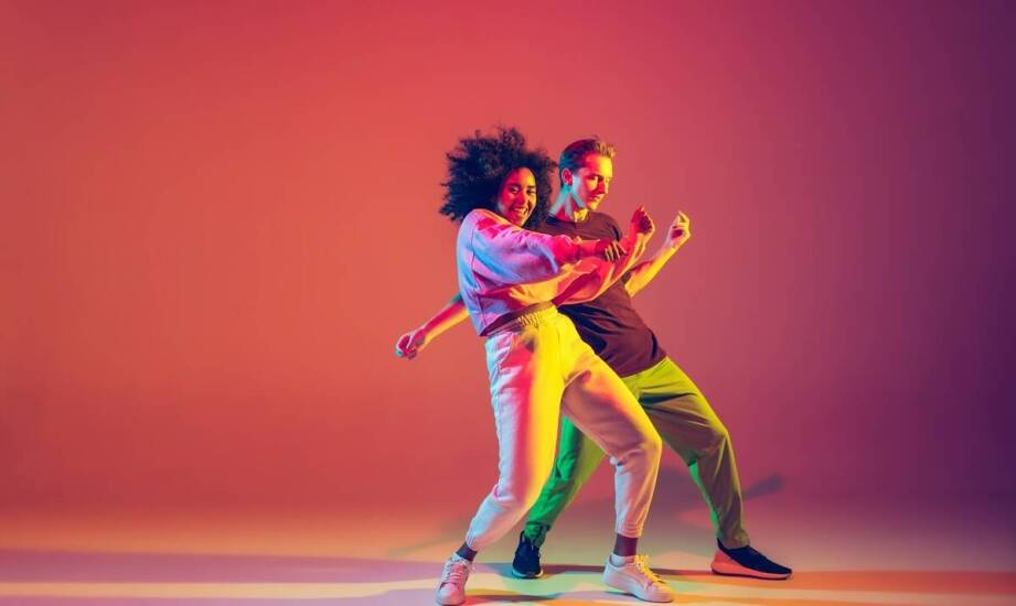 Jakie efekty przynosi regularna praktyka tańca dla dorosłych?