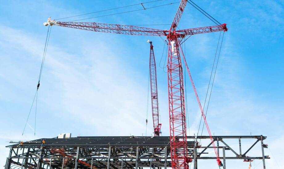 Jakie są kluczowe cechy nowoczesnych żurawi przenośnych?