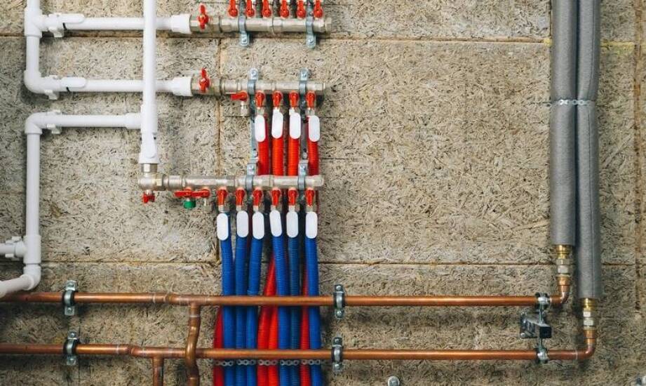 Jak rury plastikowe do wody przyczyniają się do oszczędności wody w instalacjach domowych