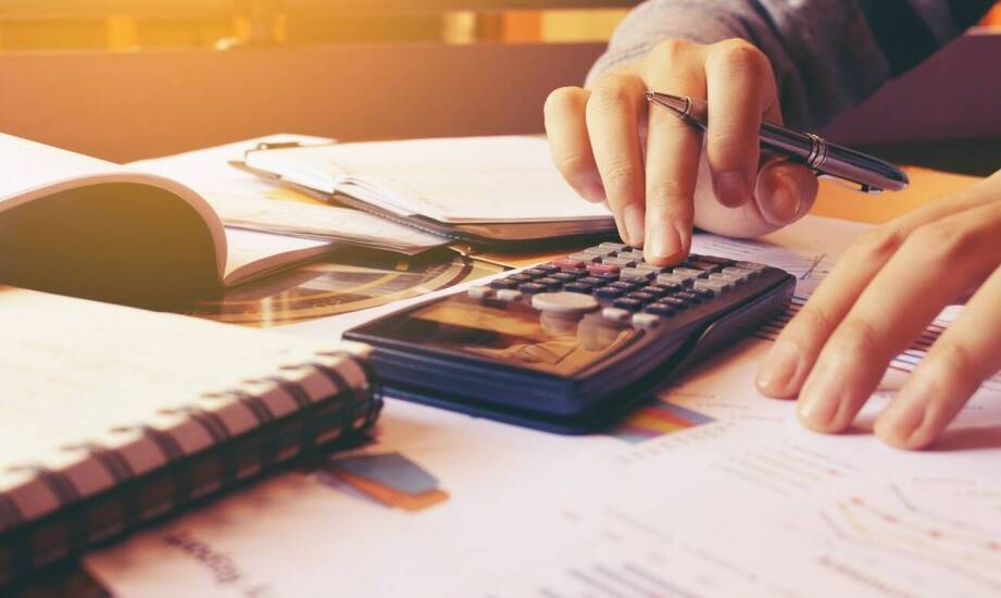 Przelewy awaryjne a planowanie budżetu domowego – co warto wiedzieć?