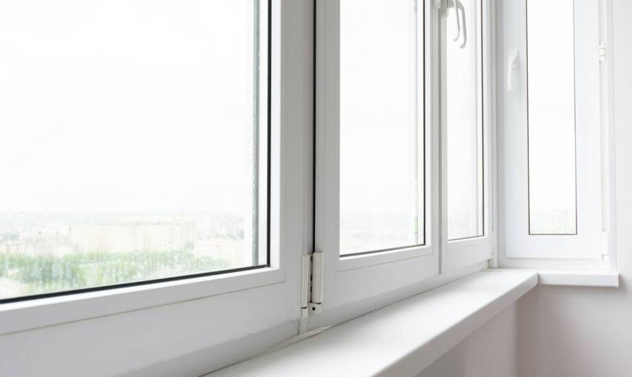 Porównanie okien aluminiowych i PVC – co wybrać dla swojego domu?