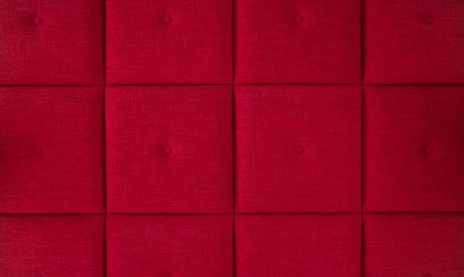 Jak panele tapicerowane na ścianę mogą wpłynąć na estetykę jadalni?