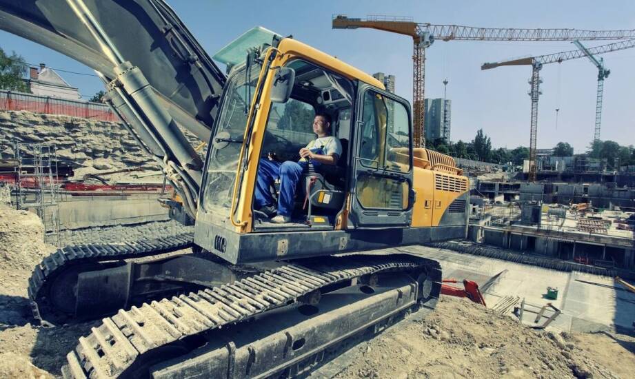 Zalety korzystania z wypożyczalni sprzętu budowlanego w Elblągu