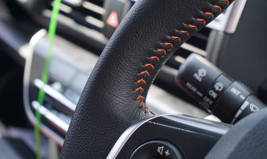 Jak dbać o skórzane obszycie kierownicy po jego wykonaniu?