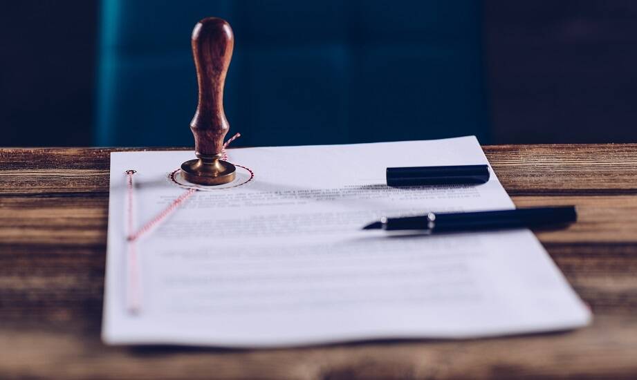 Rola notariusza w sporządzaniu oświadczeń i poświadczeń - co warto wiedzieć?