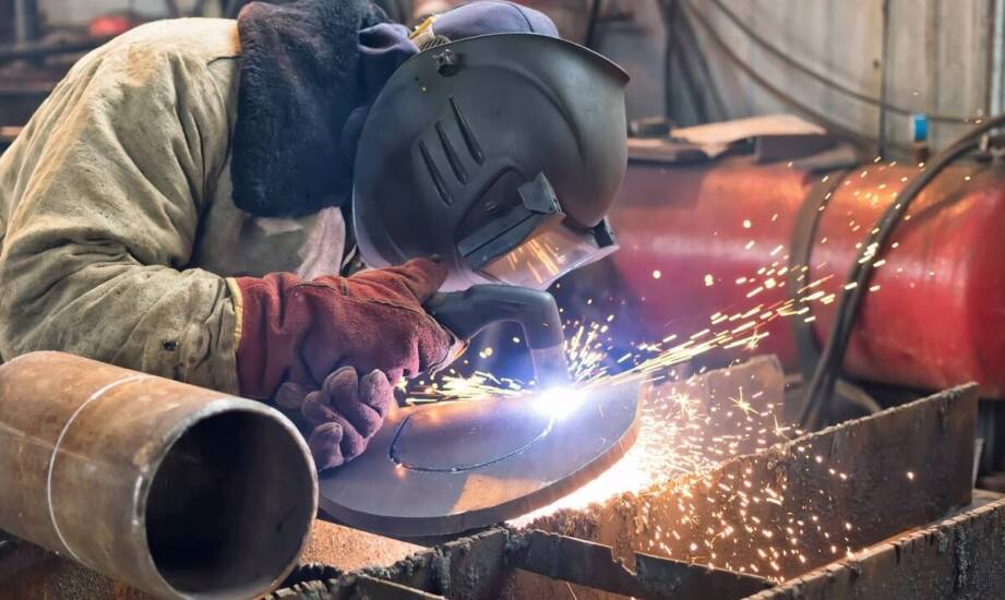 Jakie materiały najlepiej nadają się do spawania konstrukcji stalowych?
