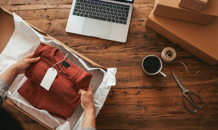 Folie PVC wysokoprzezroczyste – kluczowe cechy dla branży e-commerce