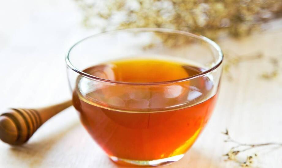 Jakie są różnice w metodach parzenia białej herbaty i innych rodzajów?