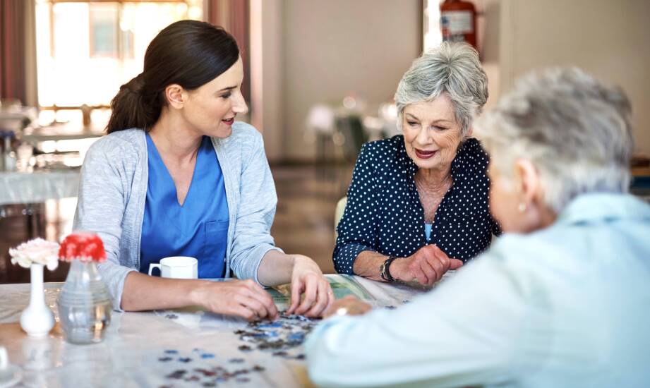 Rola ciepłej atmosfery w adaptacji nowych mieszkańców domu opieki