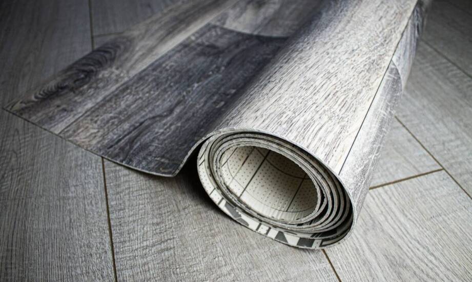 Podkład pod deskę a ochrona przed wilgocią: co warto wiedzieć?