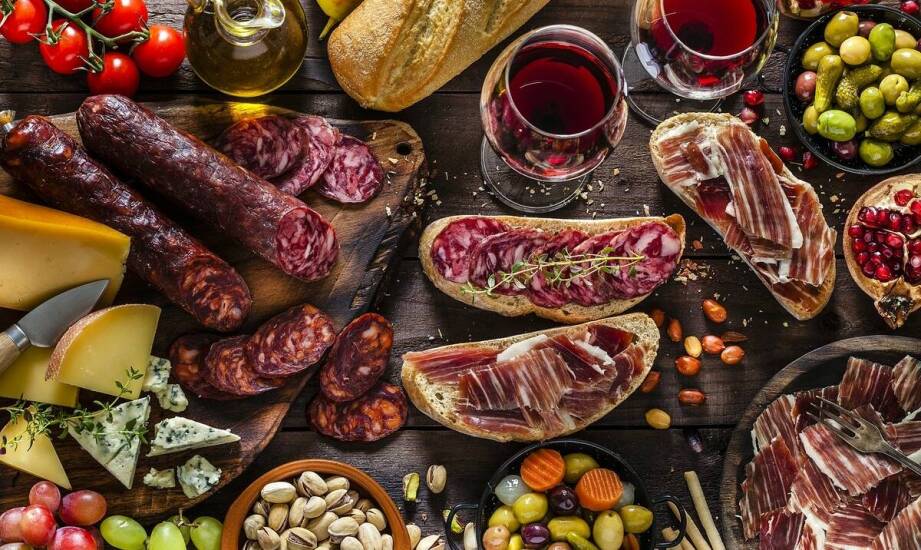 Jakie smaki odkryjesz w wędlinach inspirowanych domowymi recepturami?