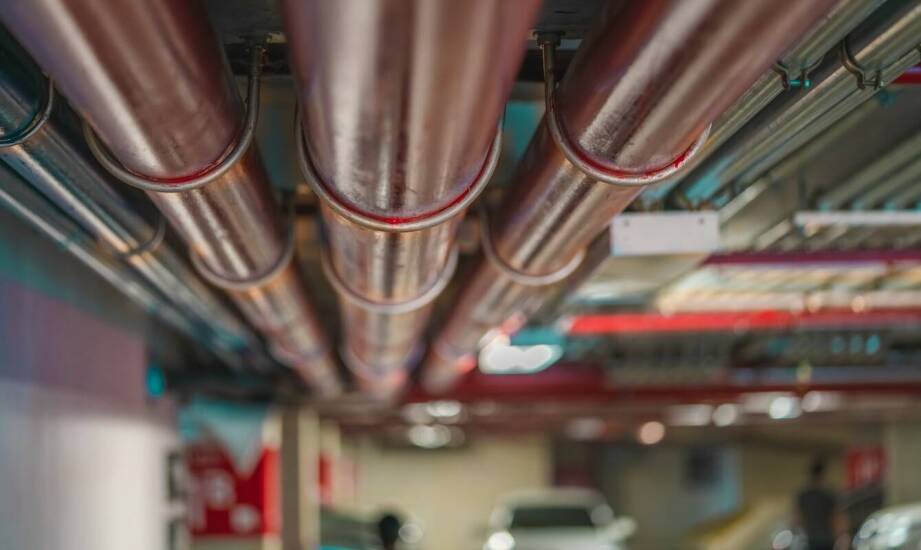 Zastosowanie rur brązowych w przemyśle