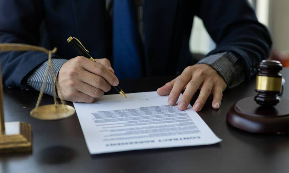 Kiedy warto skorzystać z usług prawnika w sprawach o odszkodowanie za uszkodzenie mienia?