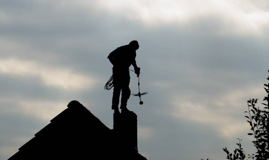 Rola zakładu kominiarskiego w zapewnieniu bezpieczeństwa i komfortu mieszkańców