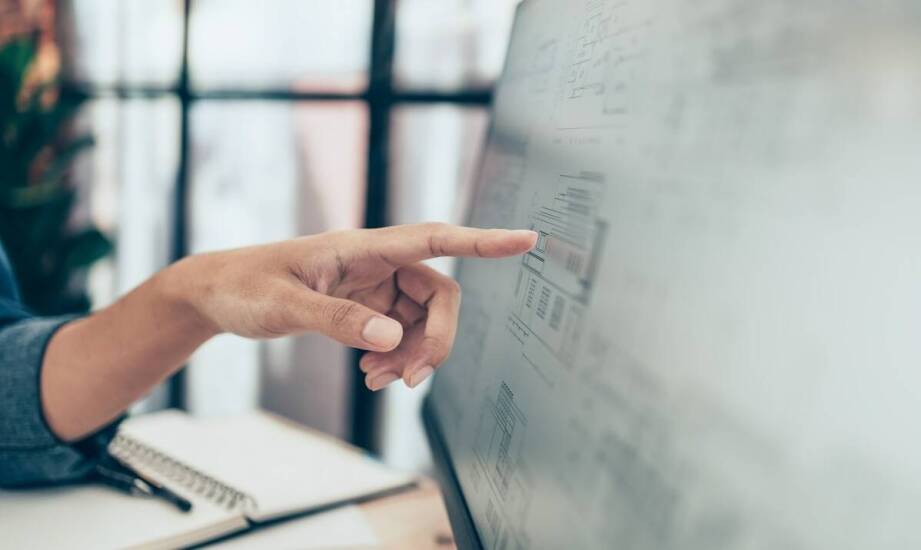 Jakie korzyści przynosi monitoring bezpieczeństwa IT dla małych firm?