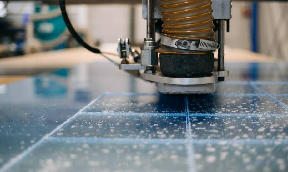 Nowoczesne rozwiązania w dekoracyjnym klejeniu PMMA – trendy i innowacje