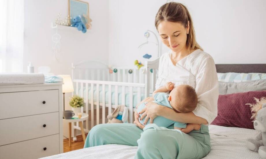 Dlaczego warto wybrać laktator ręczny jako pierwszy sprzęt do karmienia?