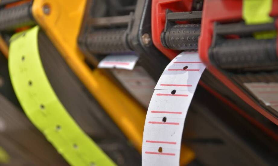 Naklejki odblaskowe w reklamie – bezpieczeństwo i skuteczność w jednym