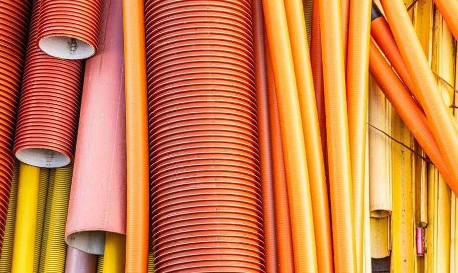 Dlaczego polietylen to doskonały materiał na rury osłonowe?