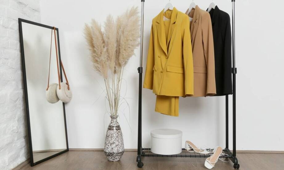 Sukienki mini w odważnych kolorach – jak wyróżnić się z tłumu?