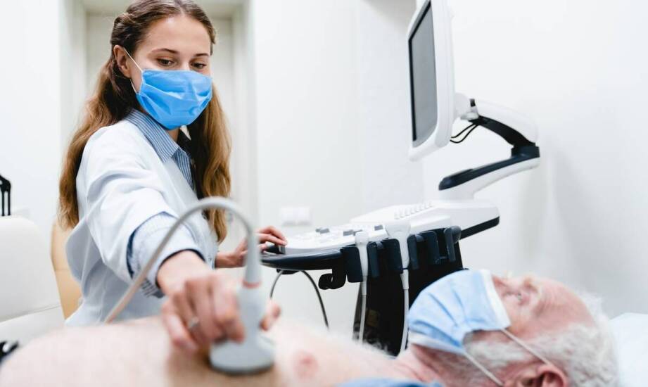 Kiedy warto wykonać USG tarczycy - najczęstsze wskazania medyczne