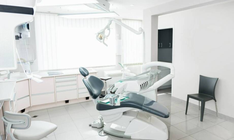 Nowoczesne podejście do stomatologii estetycznej w gabinetach w Zgierzu