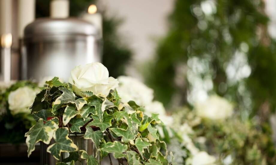 Jakie są najważniejsze aspekty wyceny usług pogrzebowych w zakładzie pogrzebowym?