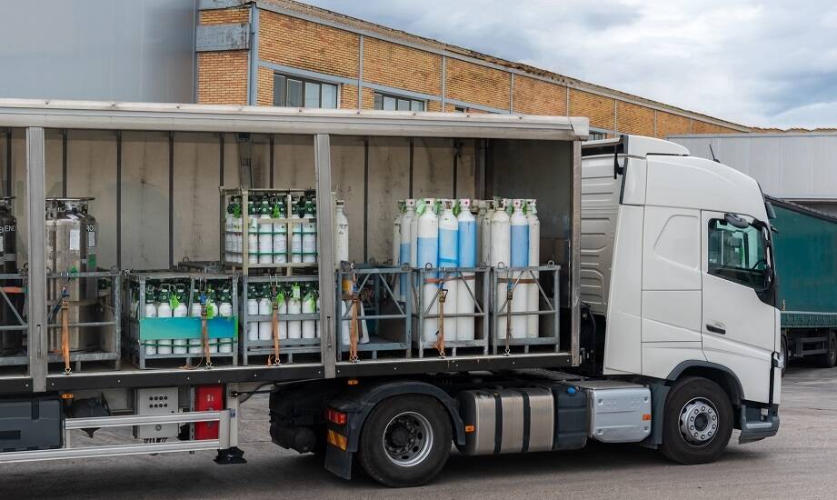 Znaczenie terminowości dostaw gazów technicznych dla ciągłości produkcji