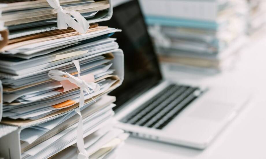 Jakie dokumenty są niezbędne do otrzymania kompensaty za szkody na budynkach?