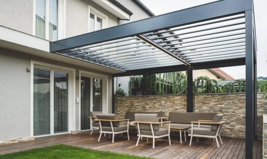 Jakie są koszty utrzymania zadaszeń tarasowych przez cały rok?