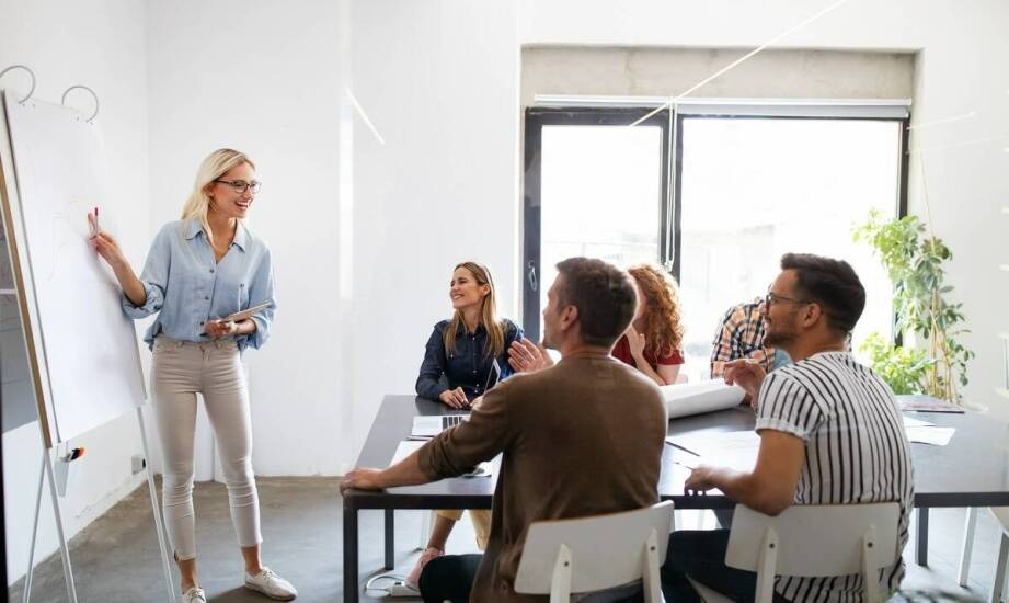 Wpływ coachingu na motywację i pokonywanie przeszkód