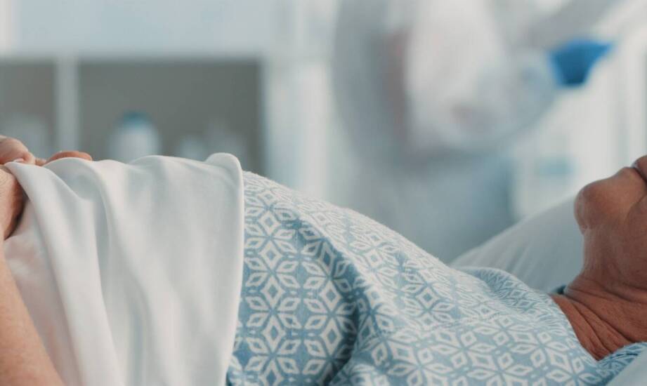 Jak zapewnić bezpieczeństwo pacjenta podczas zabiegów chirurgii plastycznej?