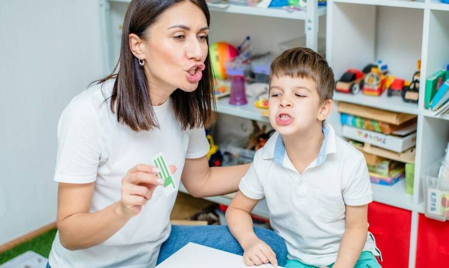 Jak wsparcie logopedy wpływa na rozwój mowy przedszkolaków?