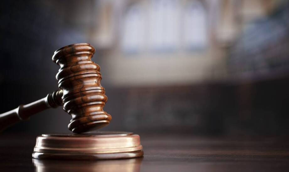 Jakie są obowiązki dłużników podczas egzekucji przez komornika?