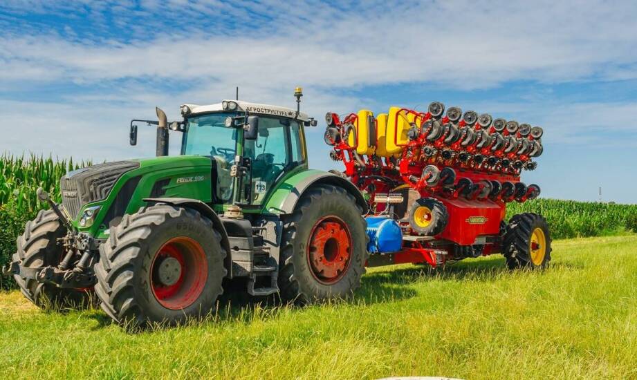 Jak przygotować gospodarstwo na zakup nowoczesnych maszyn rolniczych?