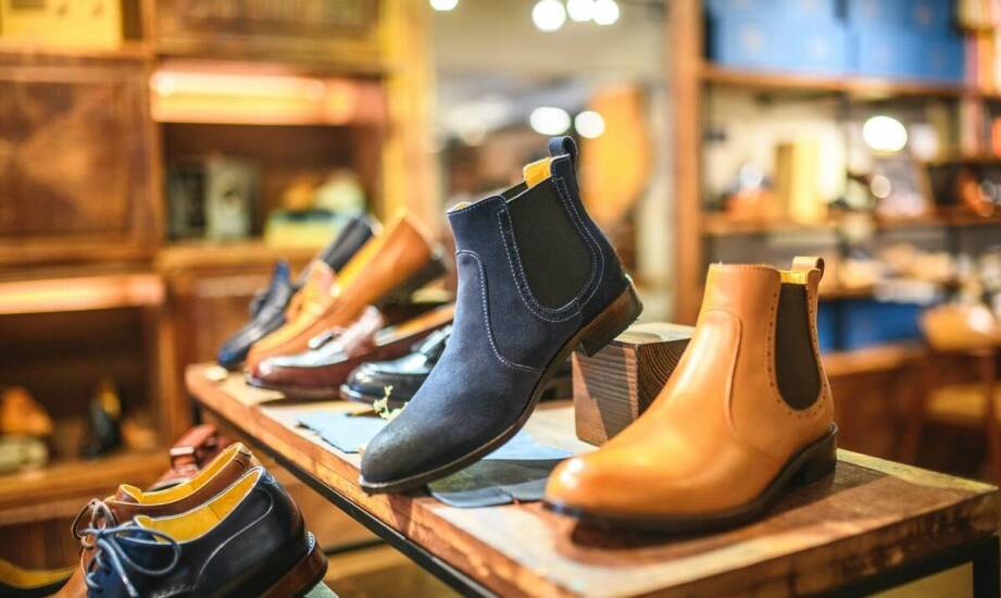 Jakie cechy wyróżniają glany skórzane jako obuwie całoroczne?