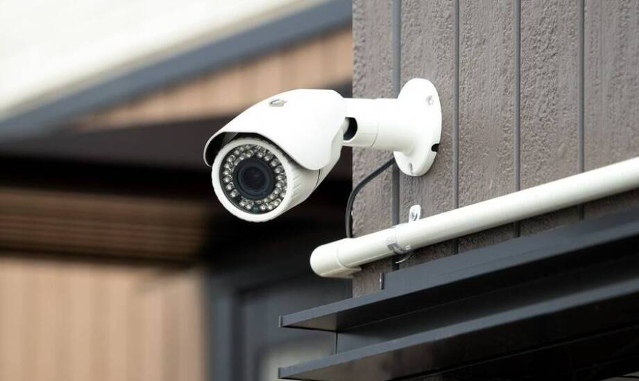 Wpływ zaawansowanych systemów monitoringu na ochronę mienia firmowego