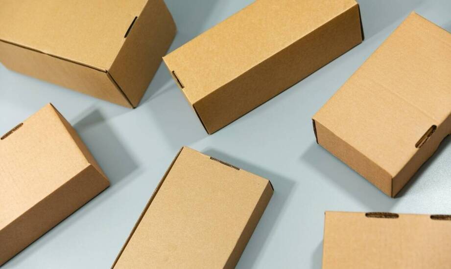 Torby wysyłkowe – jak dostosować je do potrzeb e-commerce?