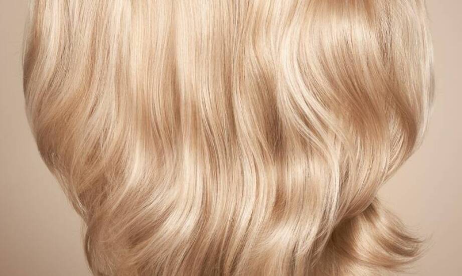 Jak wybrać odpowiednią długość i styl peruki damskiej?